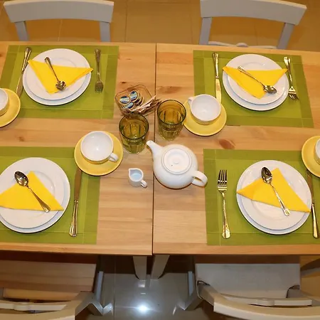 Ξενοδοχείο με διαμερίσματα Aris Χερσόνησος