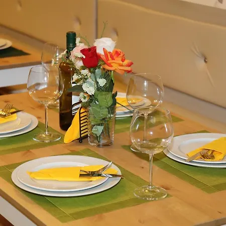 阿里斯一室公寓