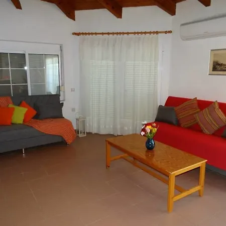 Aris Apartmanhotel Herszonisszosz