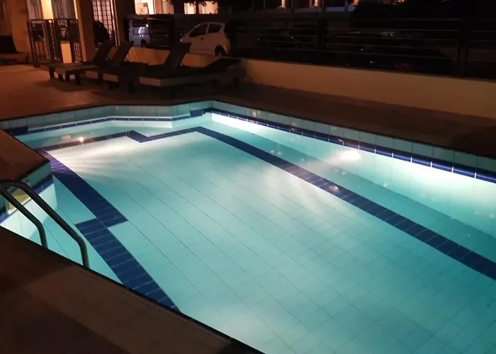 Aris Apartmanhotel 4*