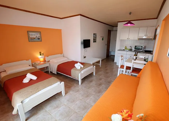 Aris خيرسونِسوس