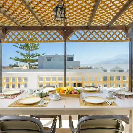 Aparthotel Aris 2*