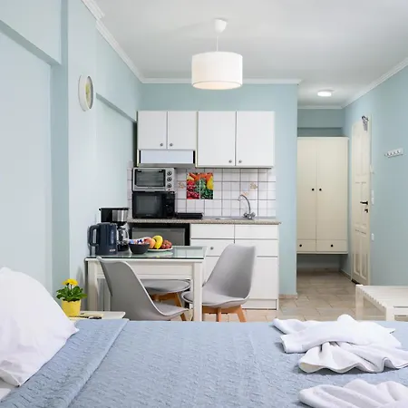 Aris Aparthotel